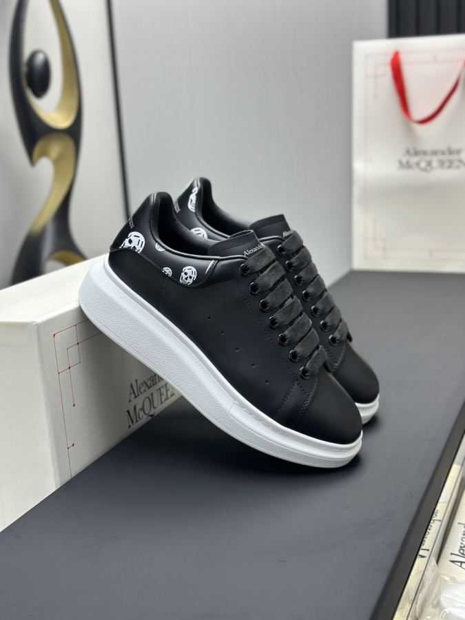 Alexander Mc Queen Women's Shoes Factory ¥ ( Top version ) Newly upgraded classic Mc Queen white — 1:1 Replica — photo 4