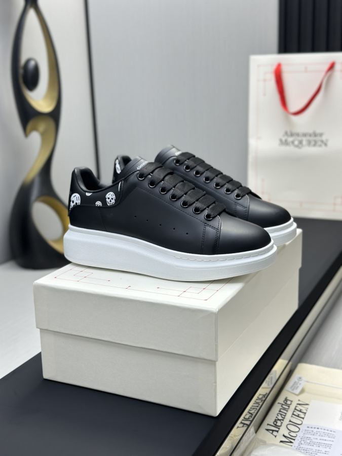 Alexander Mc Queen Women's Shoes Factory ¥ ( Top version ) Newly upgraded classic Mc Queen white — 1:1 Replica — photo 2
