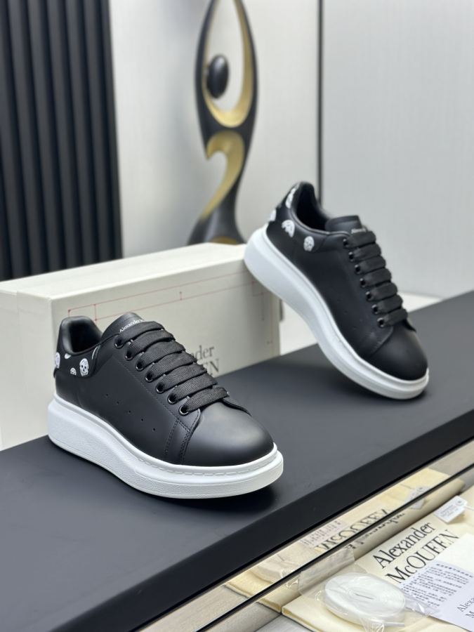 Alexander Mc Queen Women's Shoes Factory ¥ ( Top version ) Newly upgraded classic Mc Queen white — 1:1 Replica — photo 3