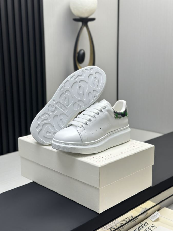 Alexander Mc Queen Women's Shoes Factory ¥ ( Top version ) Newly upgraded classic Mc Queen white — 1:1 Replica — photo 5
