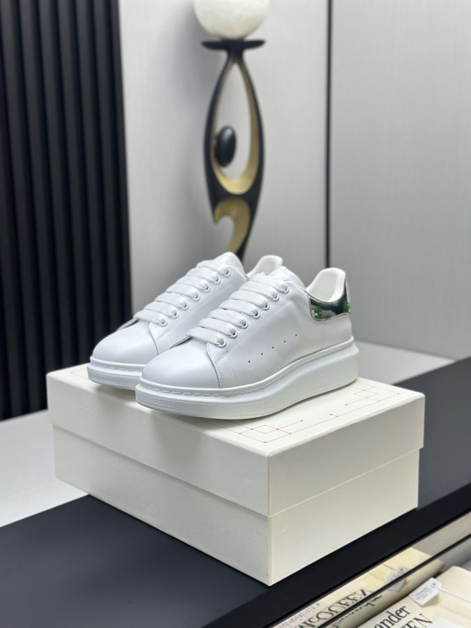 Alexander Mc Queen Women's Shoes Factory ¥ ( Top version ) Newly upgraded classic Mc Queen white — 1:1 Replica
