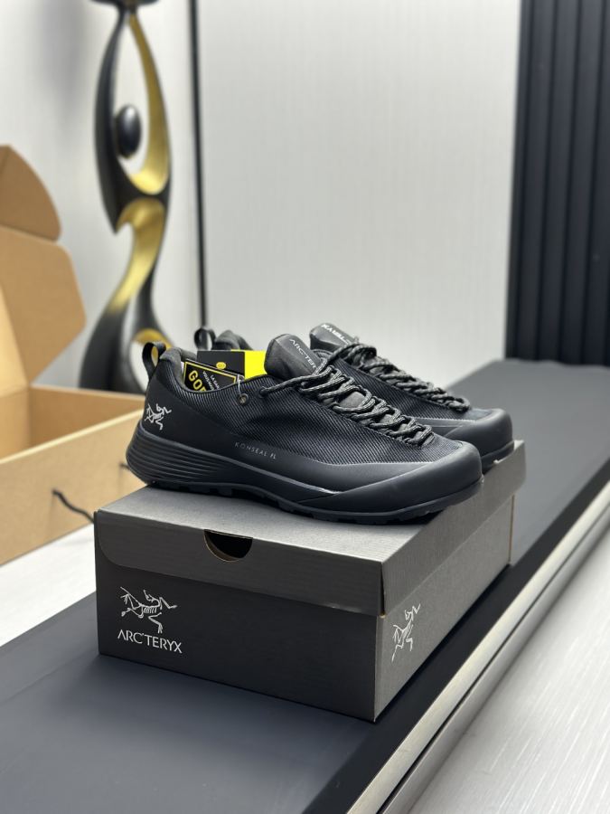 Fendi women's shoes Factory direct sales (men) Arc'teryx casual sports shoes — 1:1 Replica — photo 2