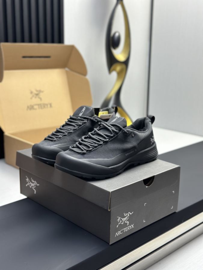 Fendi women's shoes Factory direct sales (men) Arc'teryx casual sports shoes — 1:1 Replica