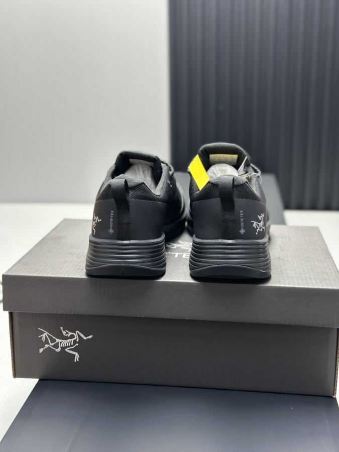 Fendi women's shoes Factory direct sales (men) Arc'teryx casual sports shoes — 1:1 Replica — photo 7