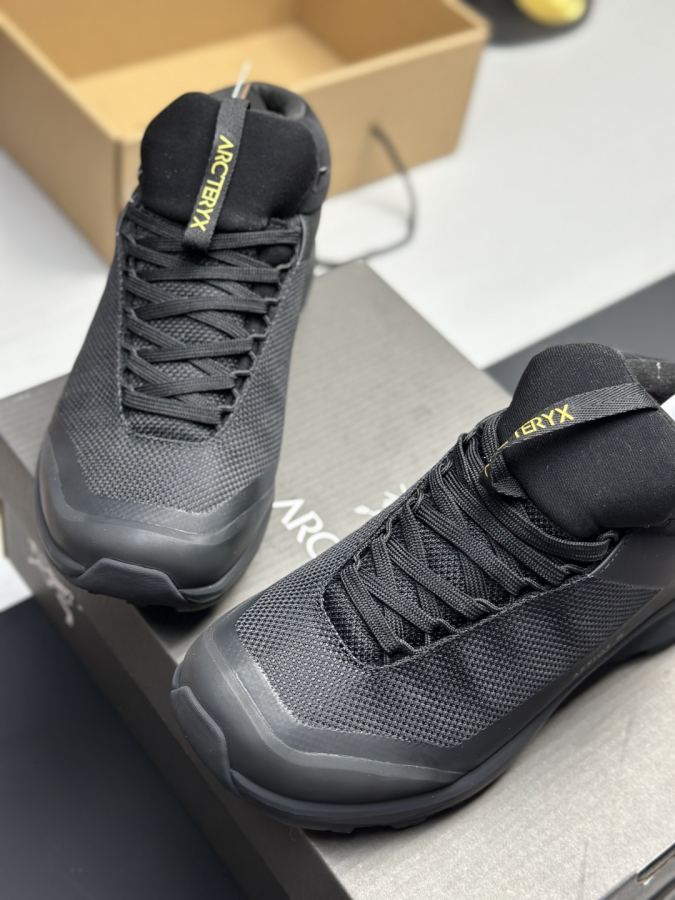 Fendi women's shoes Factory direct sales (men) Arc'teryx casual sports shoes — Premium Replica — photo 5