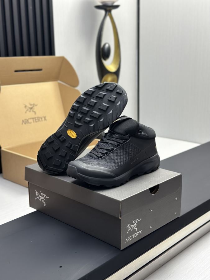 Fendi women's shoes Factory direct sales (men) Arc'teryx casual sports shoes — Premium Replica — photo 6