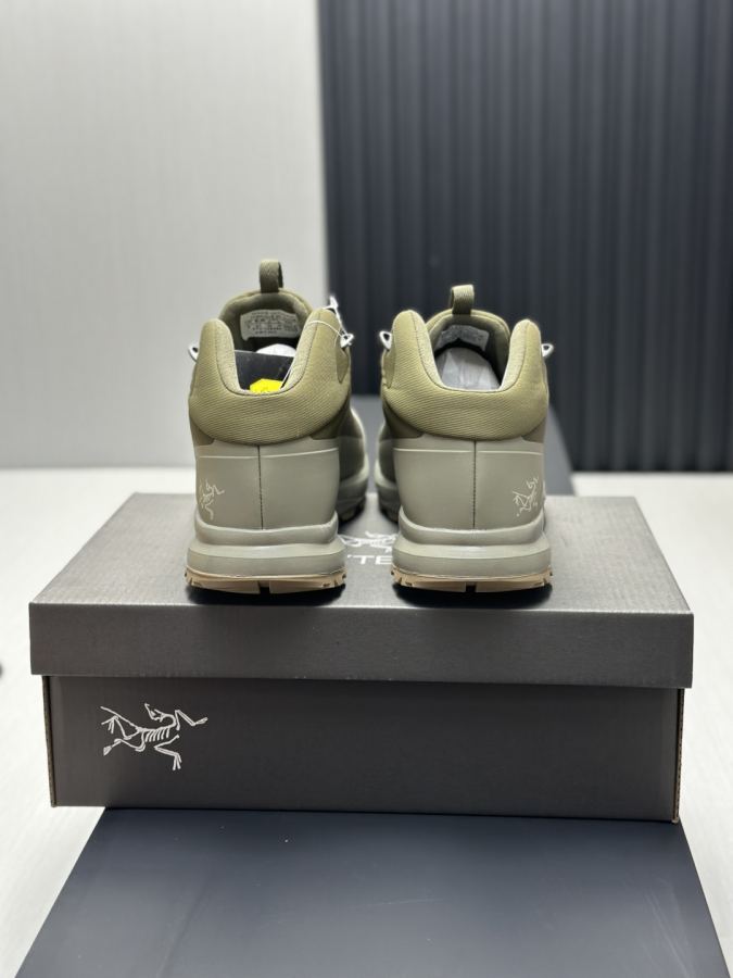 Fendi women's shoes Factory direct sales (men) Arc'teryx casual sports shoes — AAA Quality Replica — photo 7