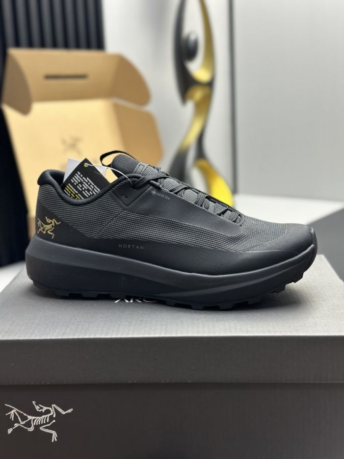 Fendi women's shoes Factory direct sales (men) Arc'teryx casual sports shoes — Premium Replica — photo 9