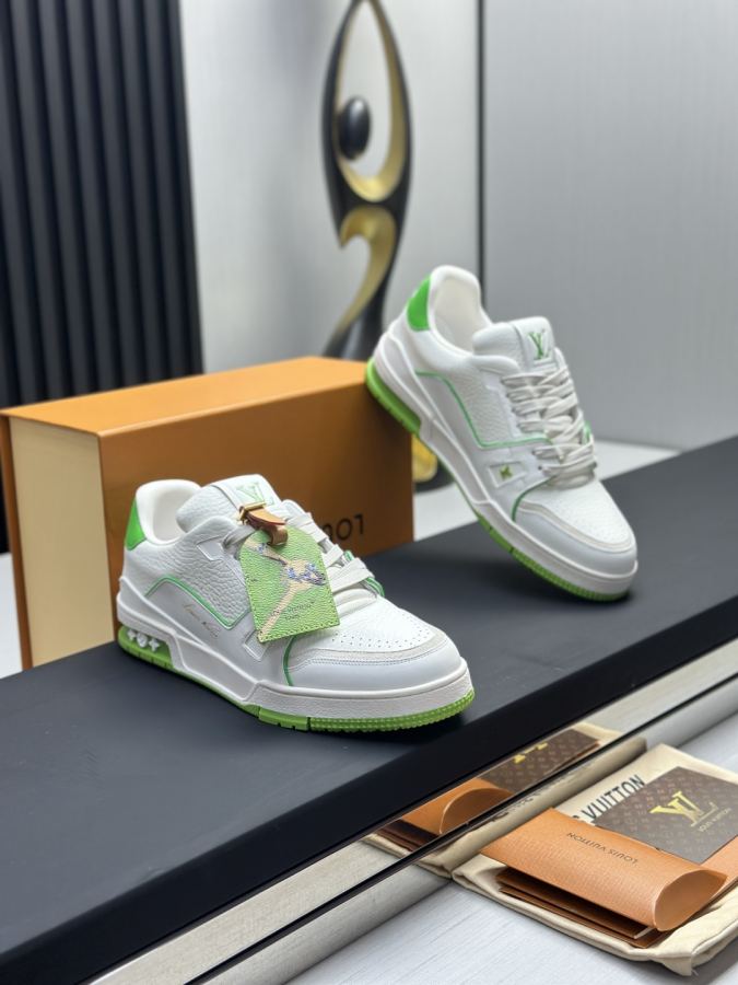 LV women's shoes LV-Louis Vuitton- New — Premium Replica — photo 3