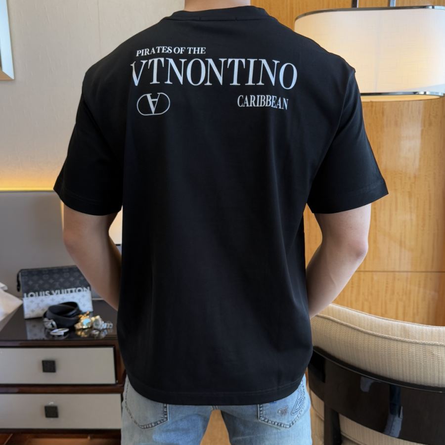 Valentino homme SS T 1 logo M-3 XL 210 — photo 3
