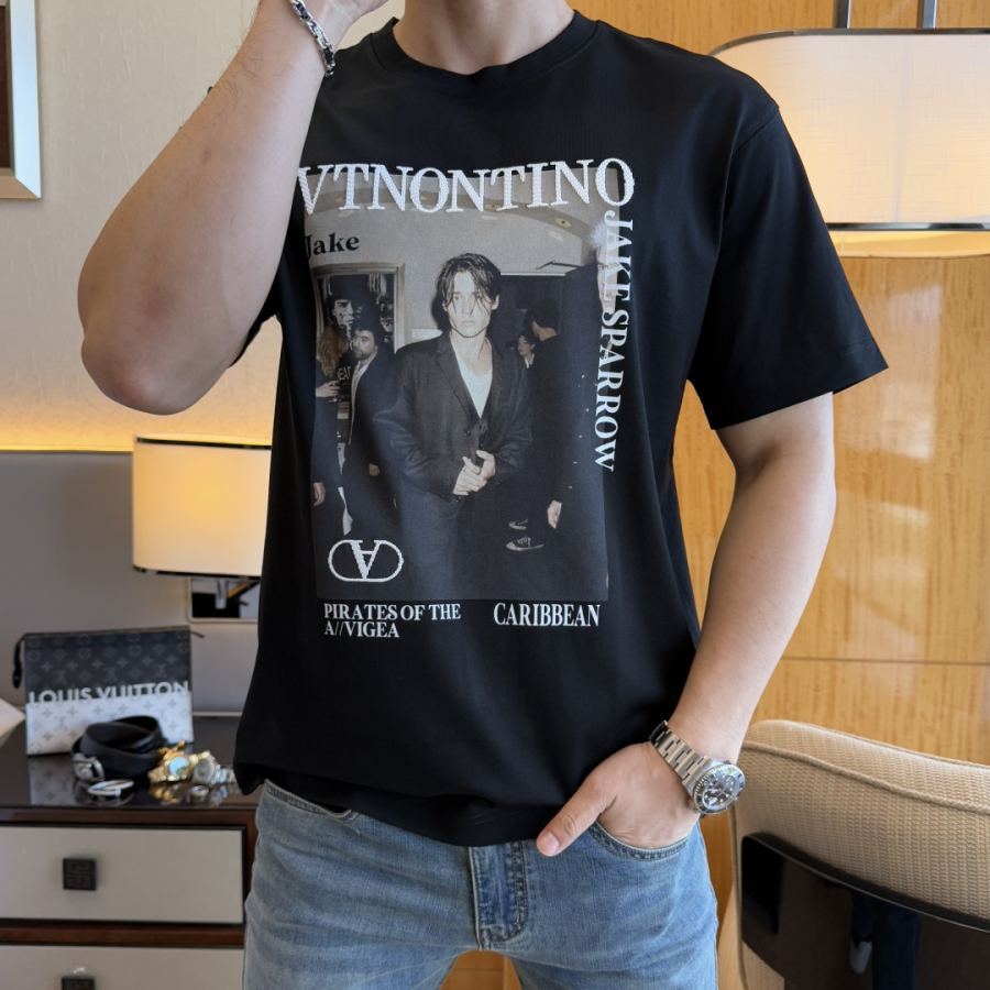 Valentino homme SS T 1 logo M-3 XL 210 — photo 5