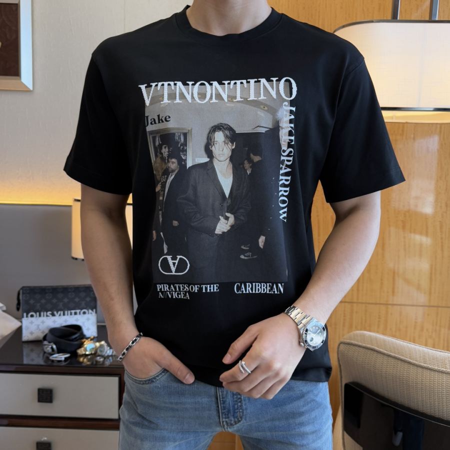 Valentino homme SS T 1 logo M-3 XL 210 — photo 2