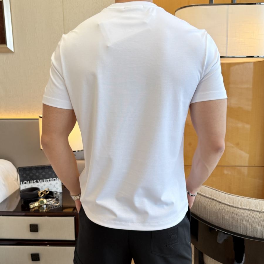 Valentino herre ss T 1 logo M-3 XL 200 — photo 9