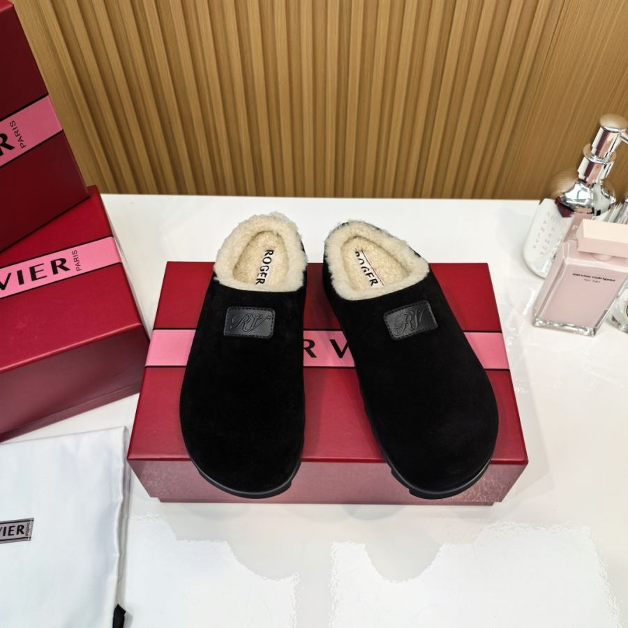 RV women's shoes Rv 2025 Roger Vivierᵀᴹ — 1:1 Replica