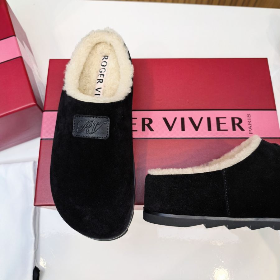 RV women's shoes Rv 2025 Roger Vivierᵀᴹ — 1:1 Replica — photo 8