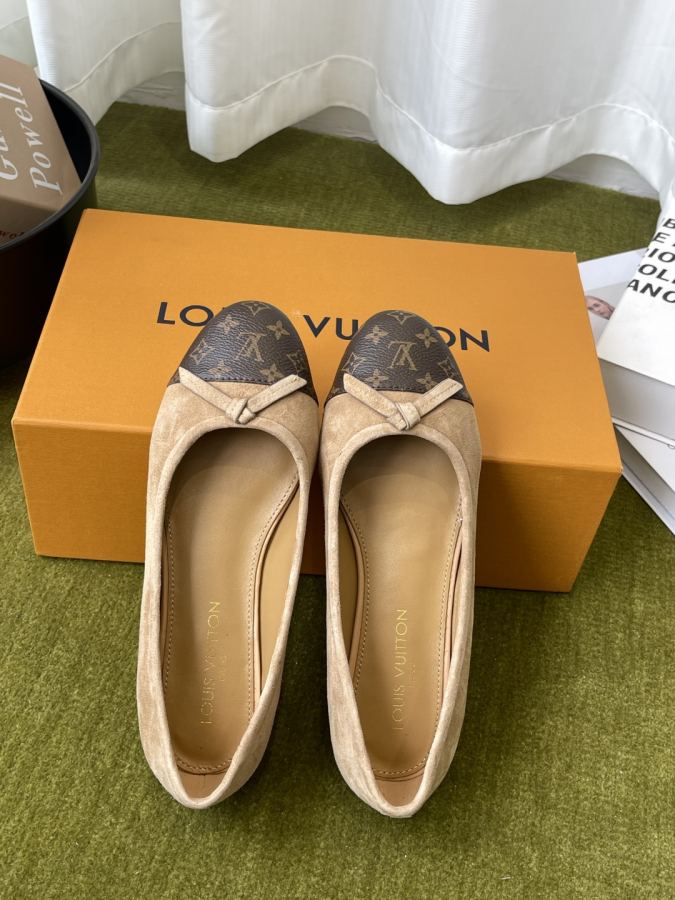 LV women's shoes Louis Vuitton 26 Bella New — 1:1 Replica For Sale — photo 7