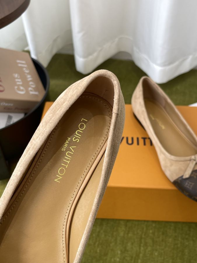 LV women's shoes Louis Vuitton 26 Bella New — 1:1 Replica For Sale — photo 4