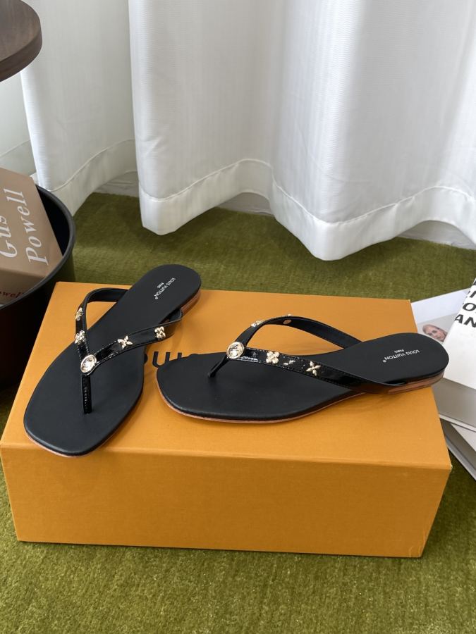 LV women's shoes Louis Vuitton 26ss new arrival Series — Premium Replica — photo 9