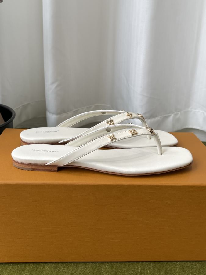 LV women's shoes Louis Vuitton 26ss new arrival New — 1:1 Replica For Sale — photo 2
