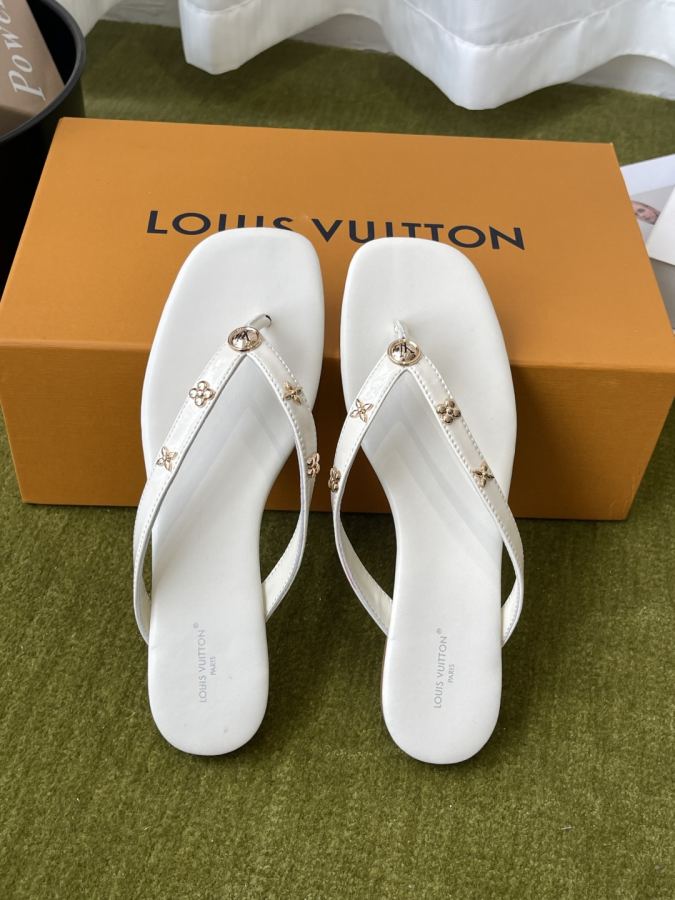 LV women's shoes Louis Vuitton 26ss new arrival New — 1:1 Replica For Sale — photo 7