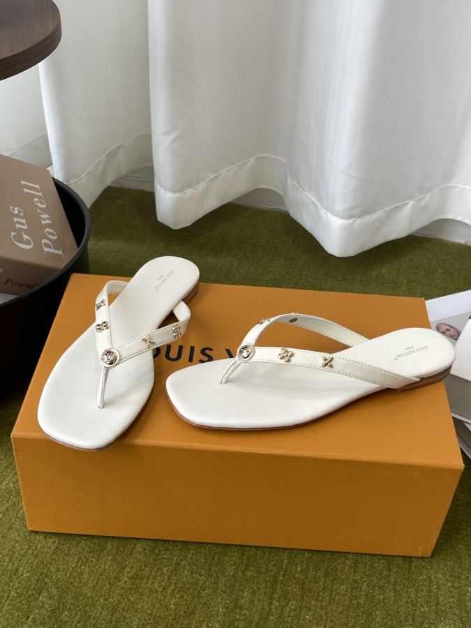 LV women's shoes Louis Vuitton 26ss new arrival New — 1:1 Replica For Sale — photo 9