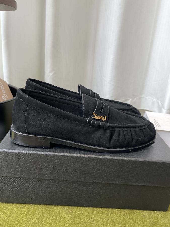 YSL women's shoes Saint Laurent 1:1:1 — photo 2