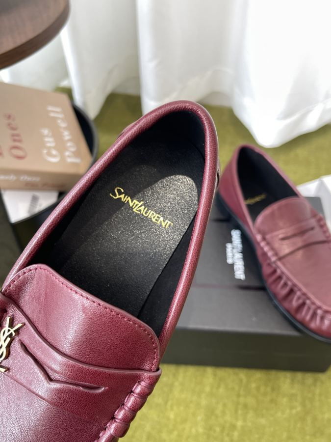 YSL women's shoes Saint Laurent 1:1:1 — photo 4
