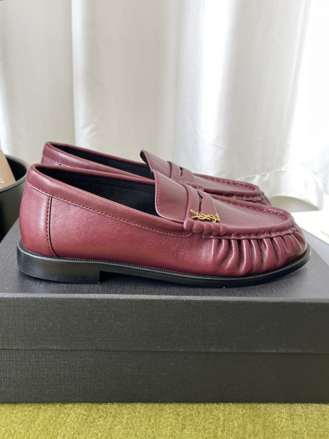 YSL women's shoes Saint Laurent 1:1:1 — photo 2