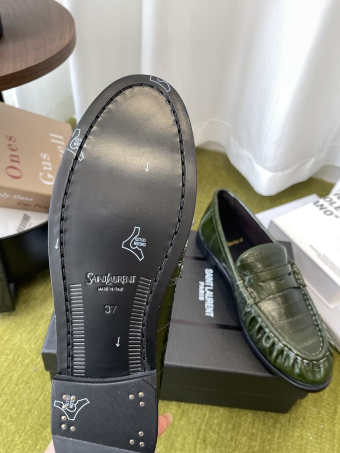 YSL women's shoes Saint Laurent 1:1:1 — photo 5