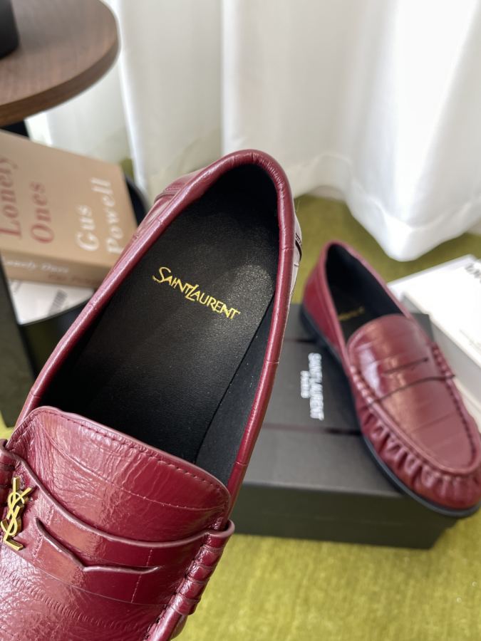 YSL women's shoes Saint Laurent 1:1:1 — photo 4