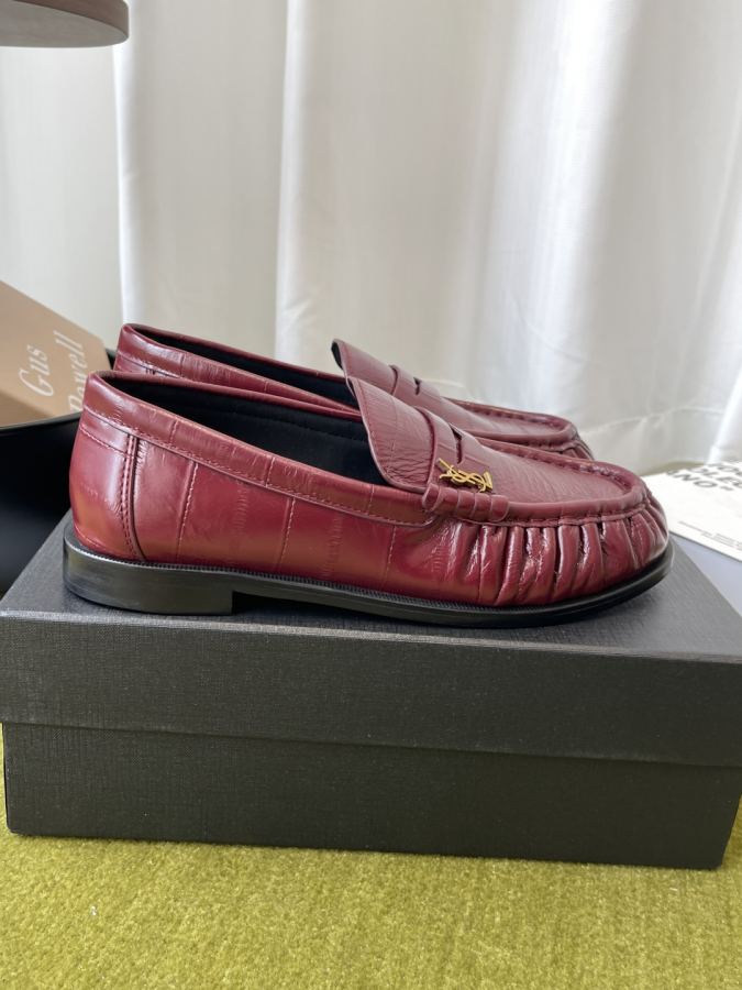 YSL women's shoes Saint Laurent 1:1:1 — photo 2