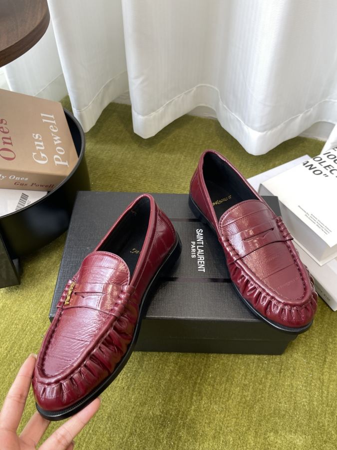 YSL women's shoes Saint Laurent 1:1:1 — photo 3