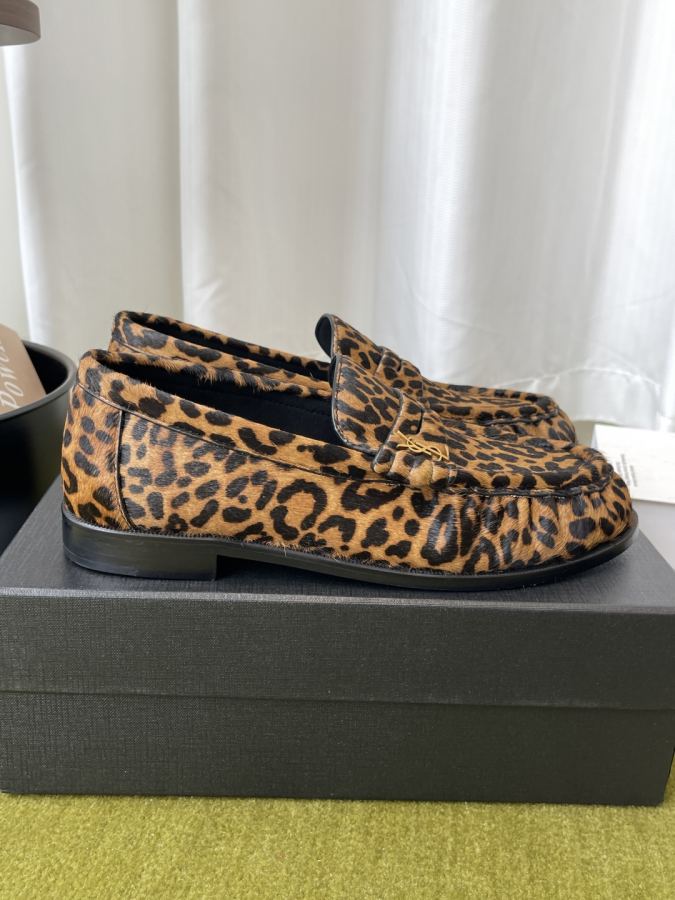 YSL women's shoes Saint Laurent 1:1:1 — photo 2
