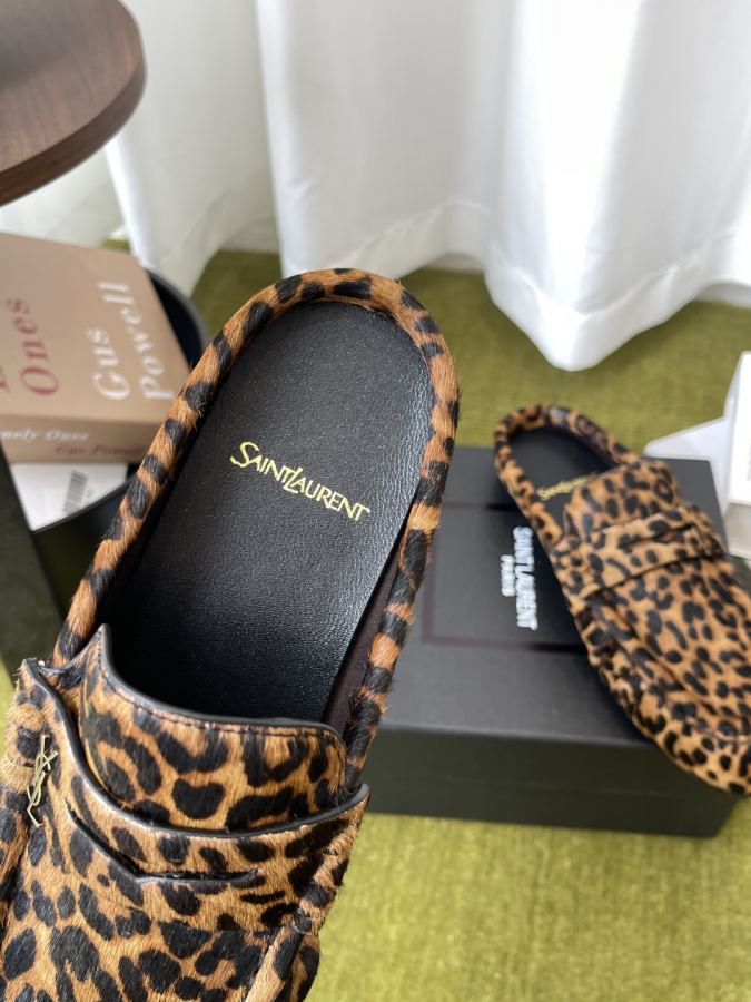 YSL women's shoes Saint Laurent 1:1:1 — photo 4