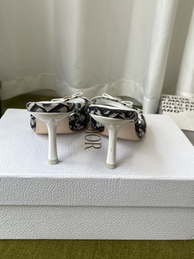 Dior women's shoes Dior 2026ss New Keychain — Premium Replica — photo 8
