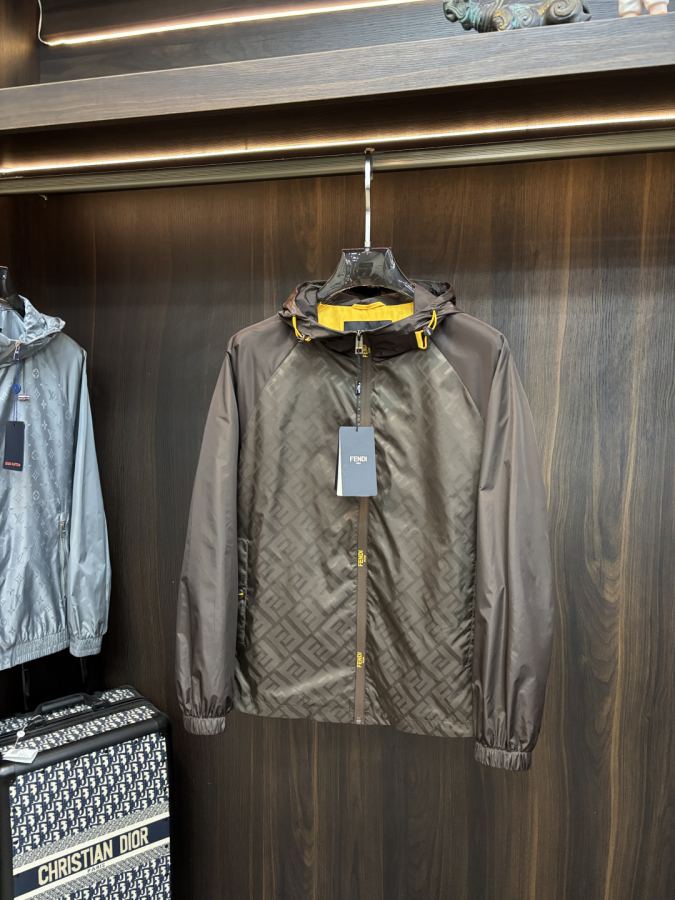 Fendi hommes Fendi 2026ss Nouveau logo — photo 3