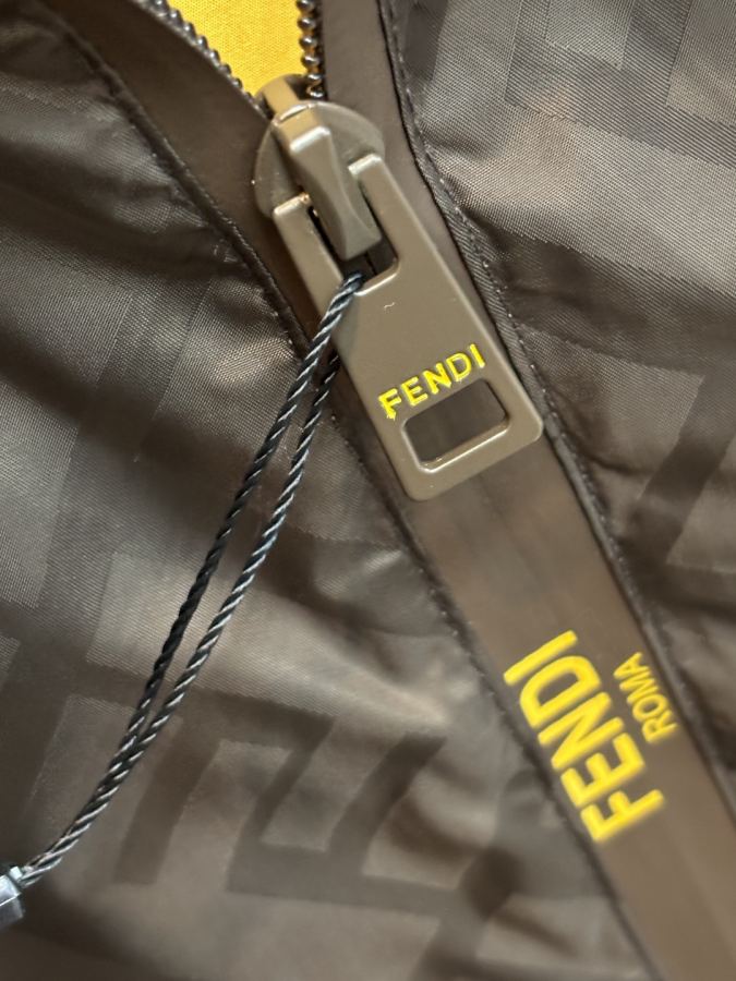 Fendi hommes Fendi 2026ss Nouveau logo — photo 8