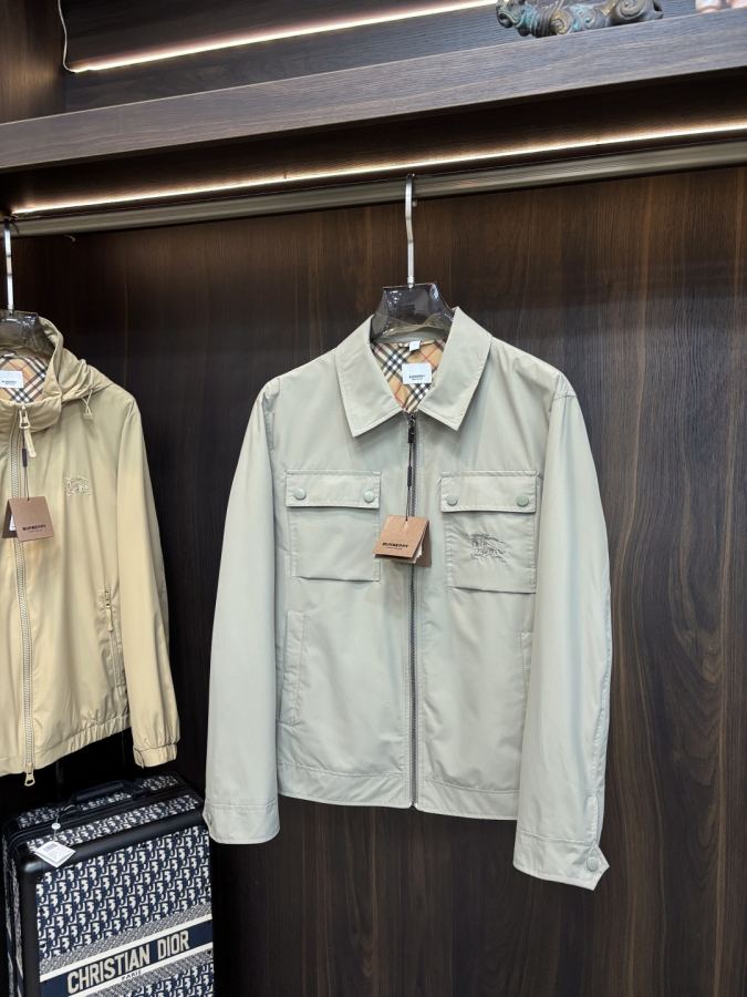 Burberry uomo Burberry 2026 Nuovo, Logo — photo 3