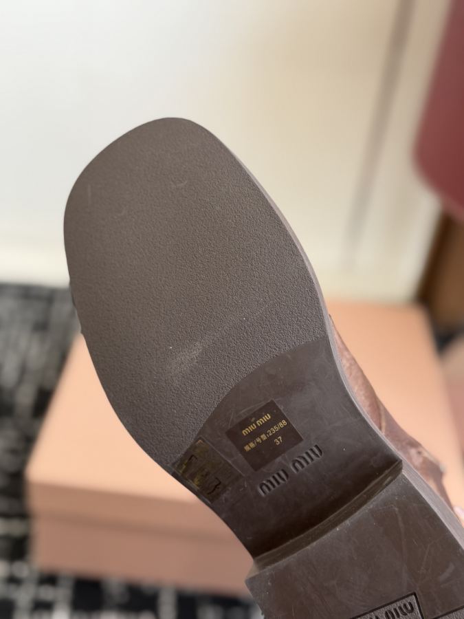Miumiu women's shoes Dongguan purchasing agent short high boots 590 — Premium Replica — photo 9