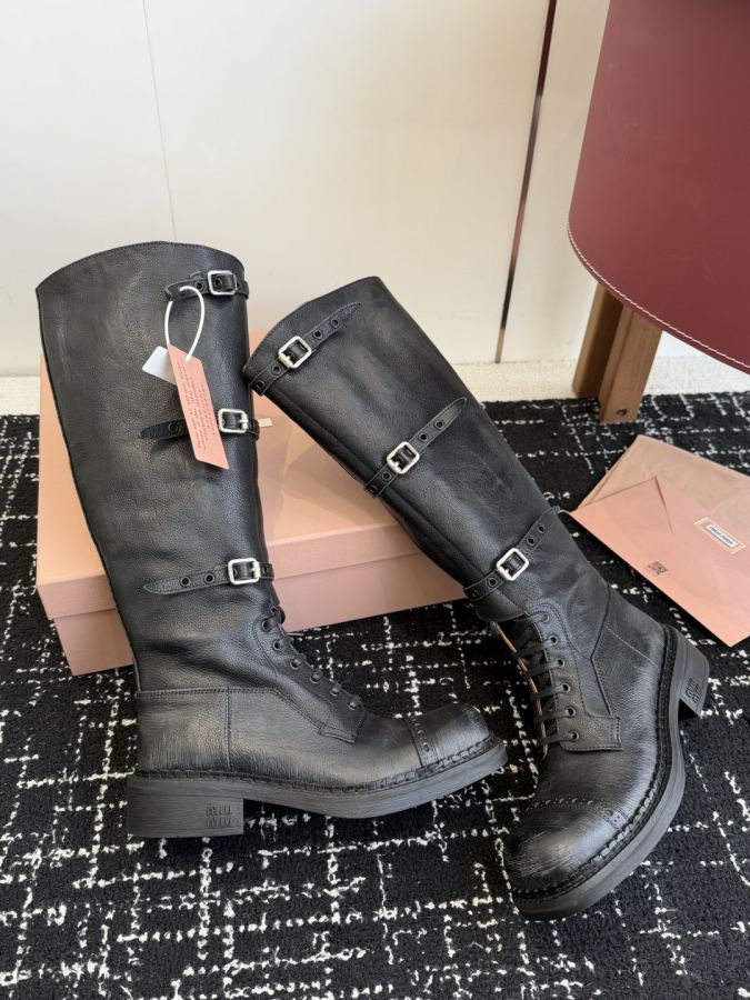 Miumiu women's shoes Dongguan purchasing agent short high boots 590 — Premium Replica — photo 5