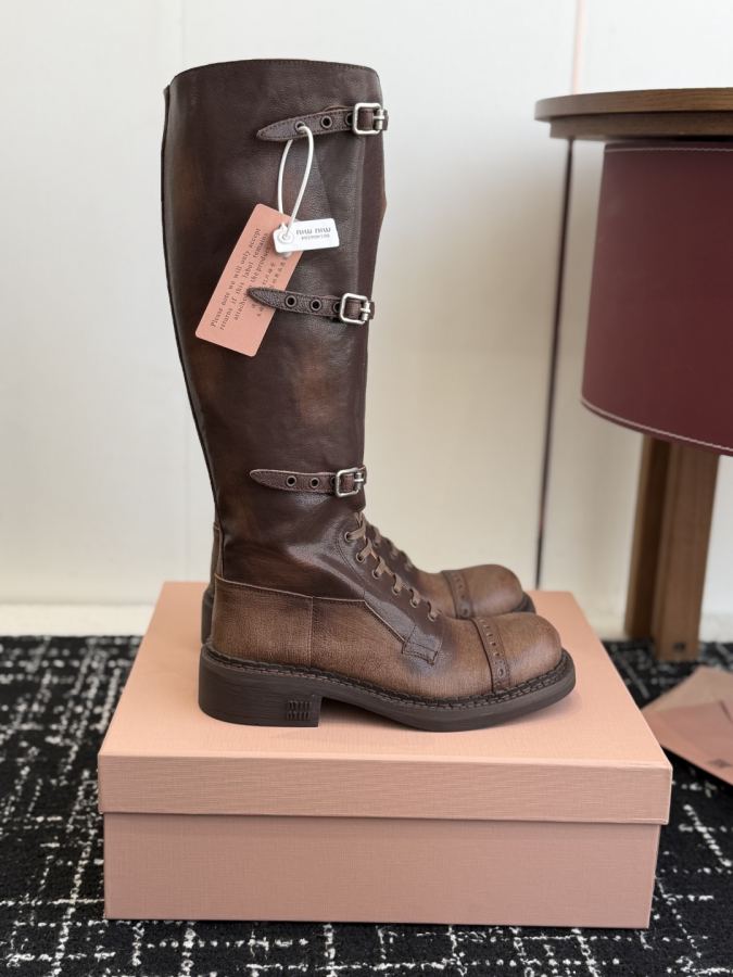 Miumiu women's shoes Dongguan purchasing agent short high boots 590 — 1:1 Replica — photo 2
