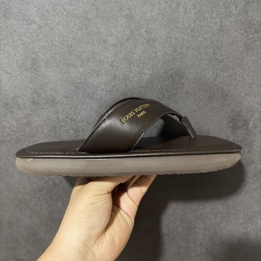 Sapatos femininos LV disponíveis no atacado