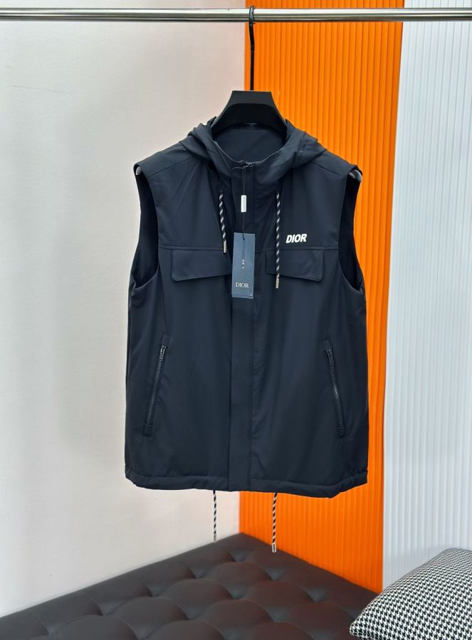 Dior men Dior's latest 2026 hooded design men's casual vest jacket — 1:1 Replica — photo 2