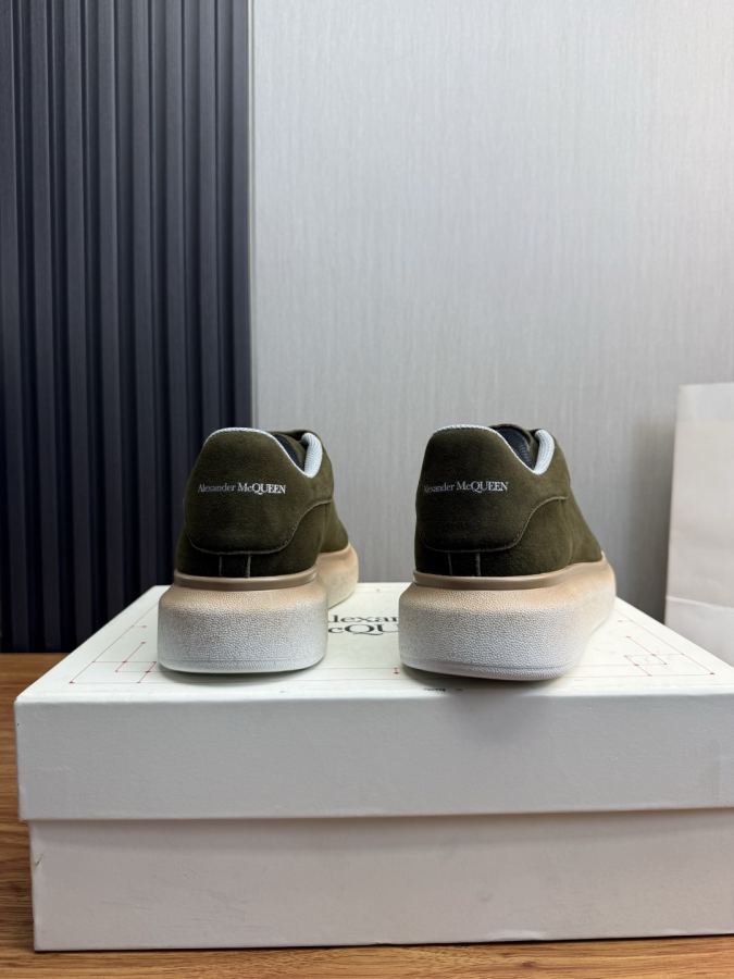 Alexander Mc Queen Women's Shoes Factory — AAA Quality Replica — photo 5