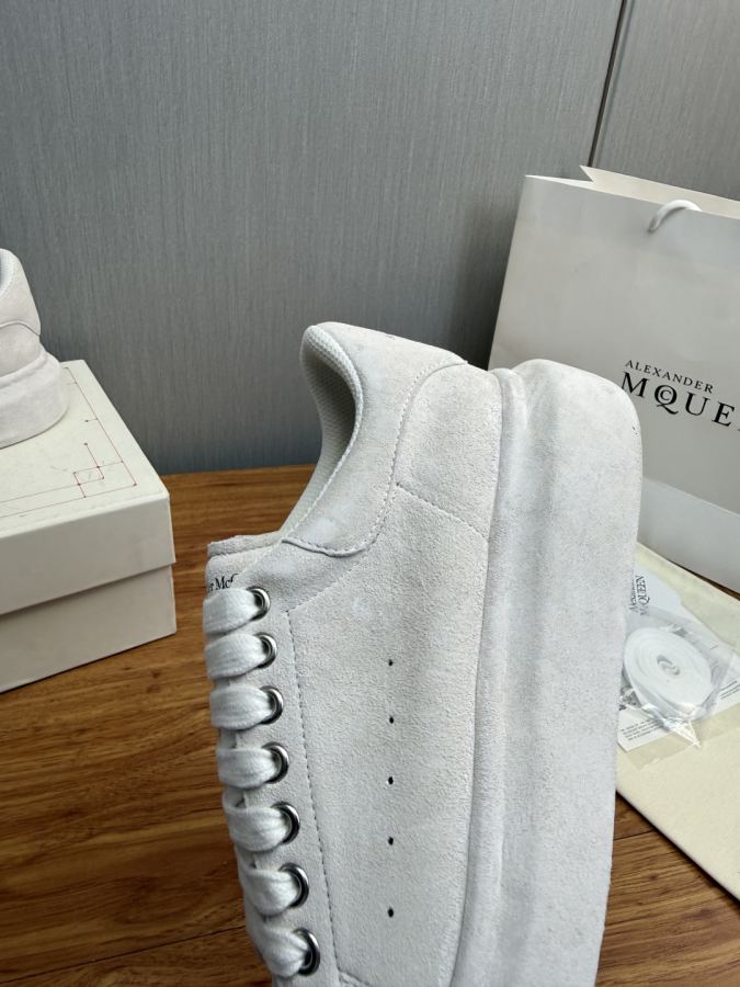 Alexander Mc Queen Women's Shoes Factory — AAA Quality Replica — photo 9