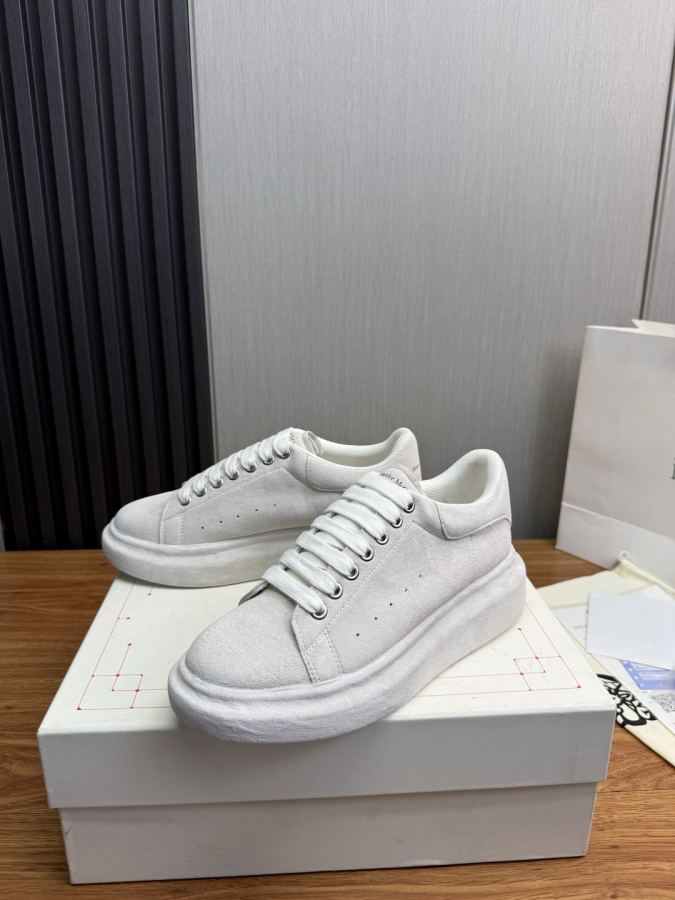 Alexander Mc Queen Women's Shoes Factory — AAA Quality Replica — photo 3