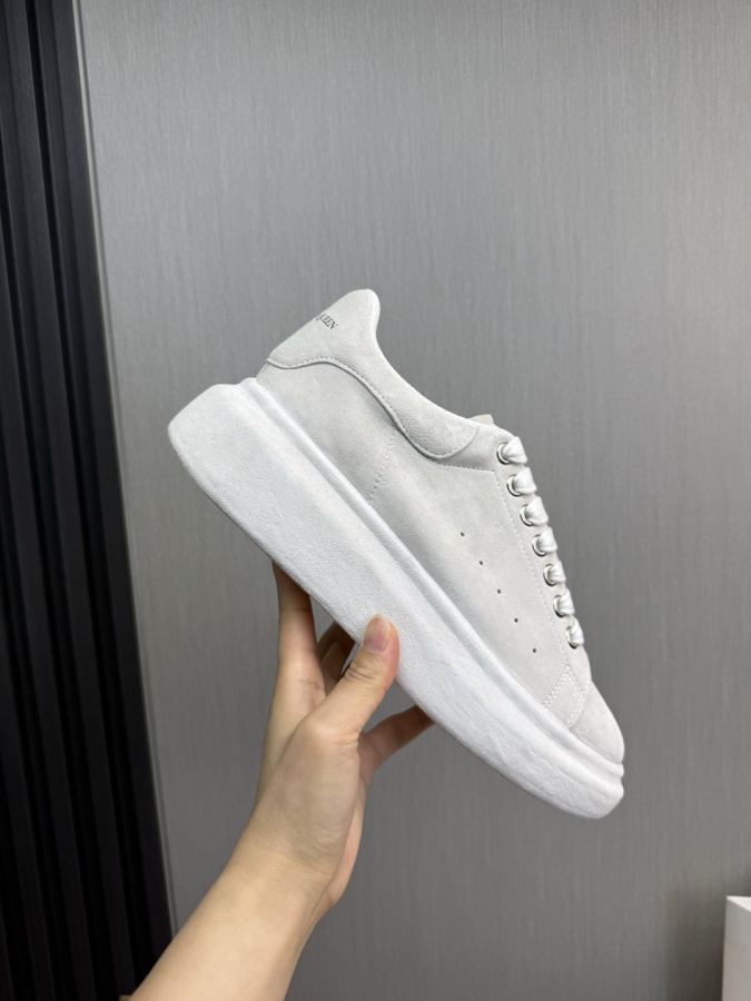 Alexander Mc Queen Women's Shoes Factory — AAA Quality Replica — photo 7