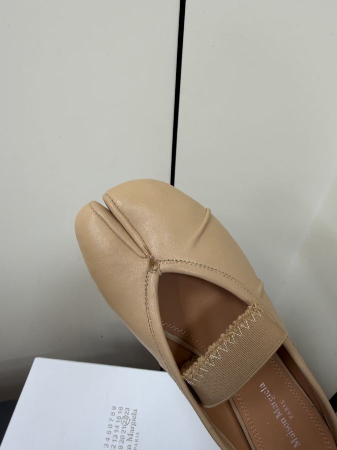 Maison margiela women's shoes Maison margiela MM6 tabi — AAA Quality Replica — photo 6