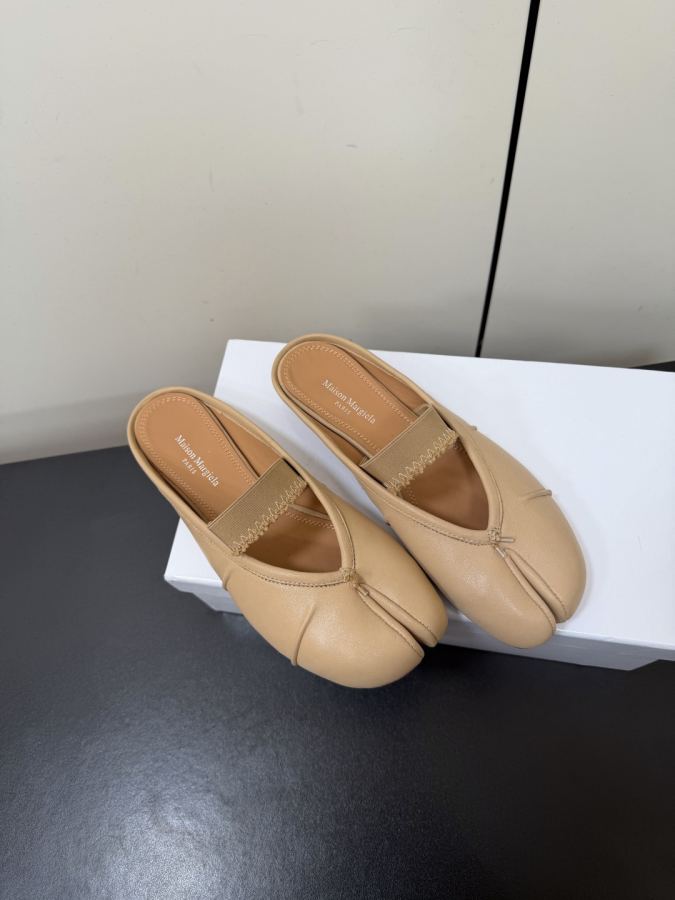 Maison margiela women's shoes Maison margiela MM6 tabi — AAA Quality Replica — photo 2