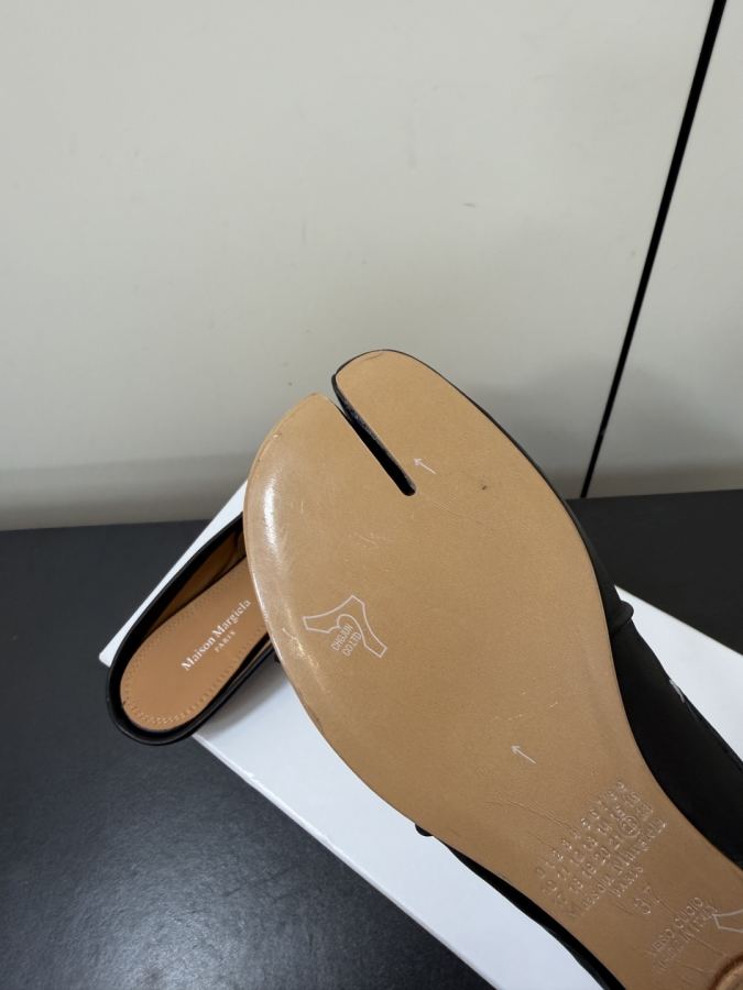 Maison margiela women's shoes Maison margiela MM6 tabi — AAA Quality Replica — photo 9